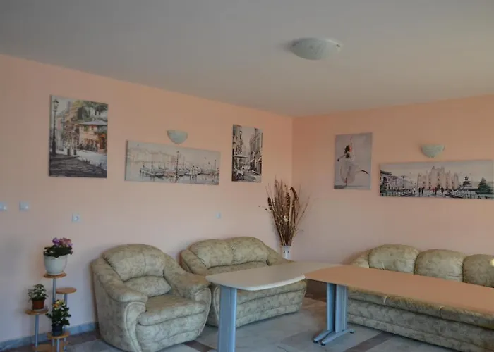 The White House! A Good Pleace For Rest! 招待所 普里莫尔斯科